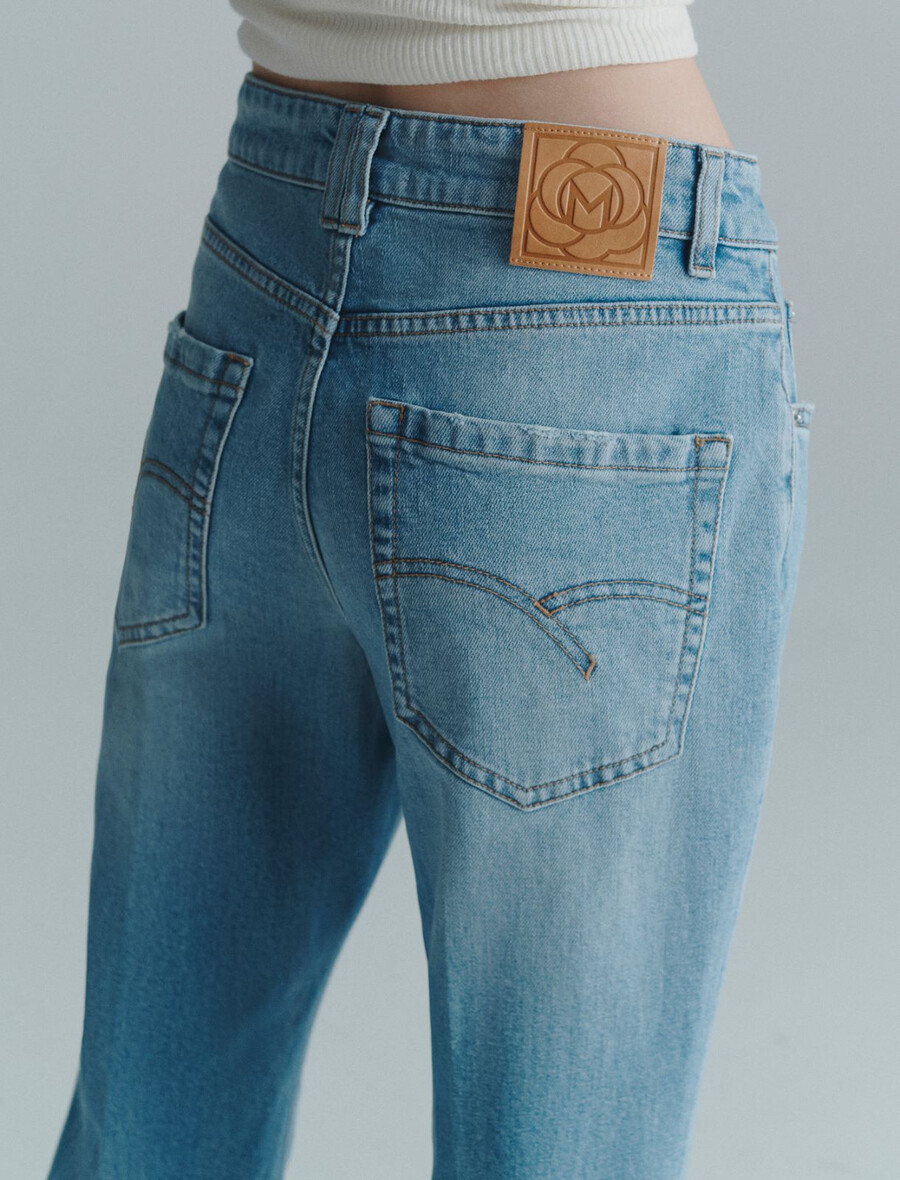 jean évasé court - bleu clair