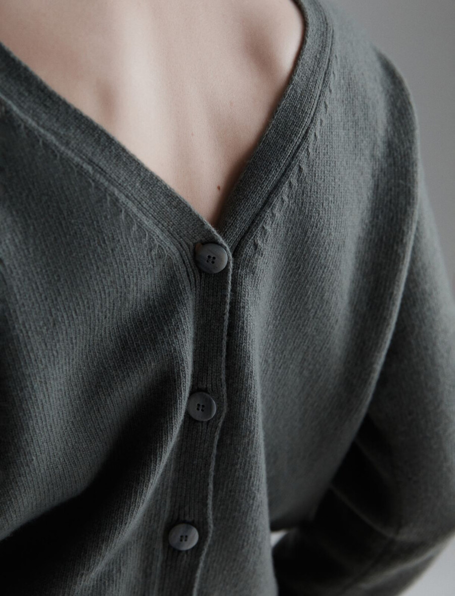 pull à col montant - olive