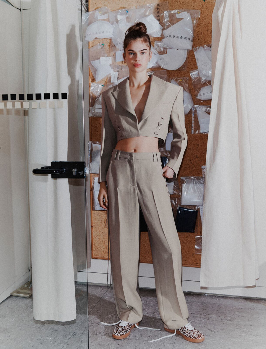 pantalon à lacets et jambes fuselées - gris clair