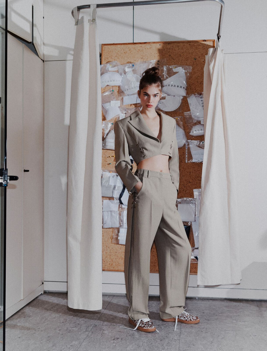 pantalon à lacets et jambes fuselées - gris clair