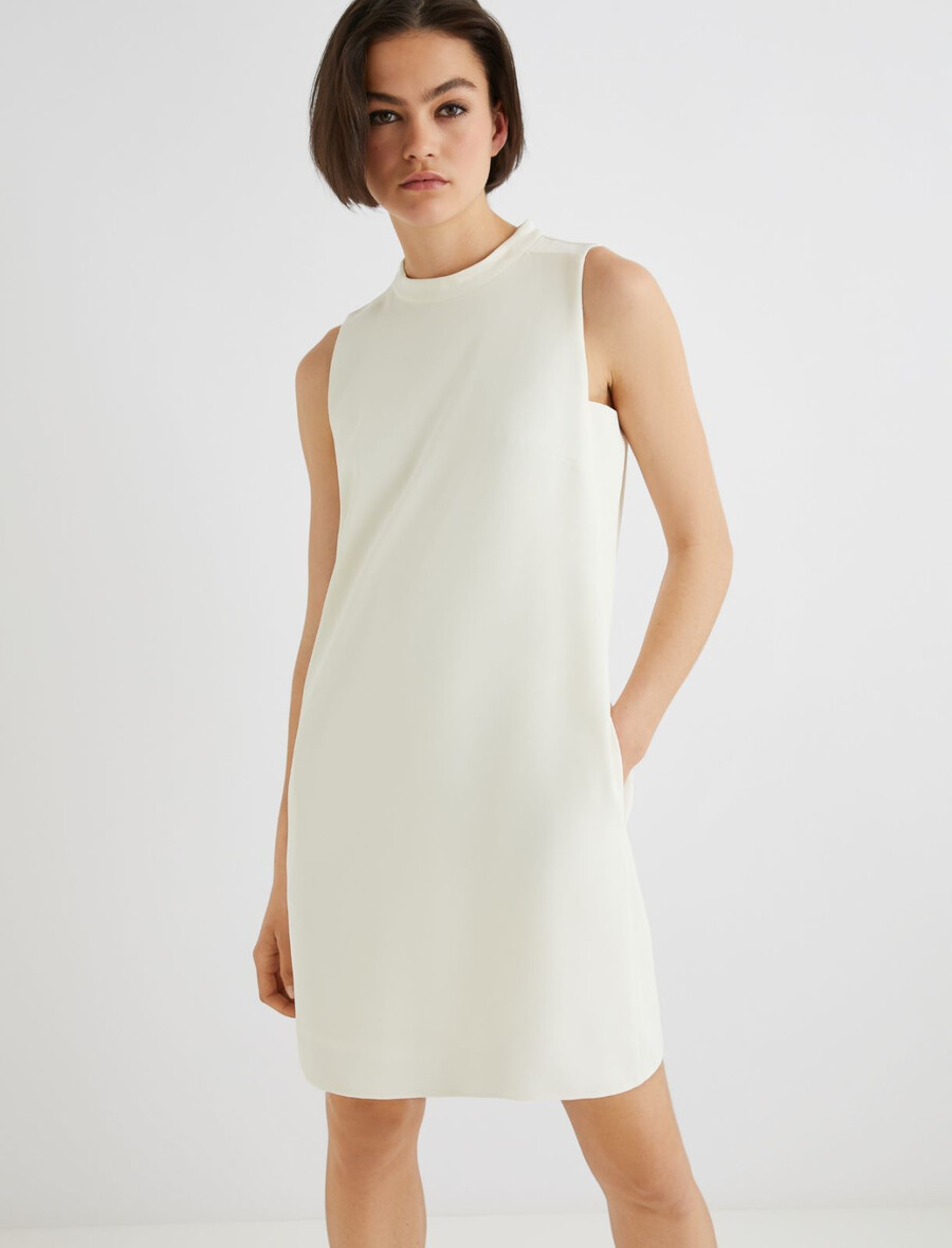 robe sans manches en crêpe satinée - blanc laine