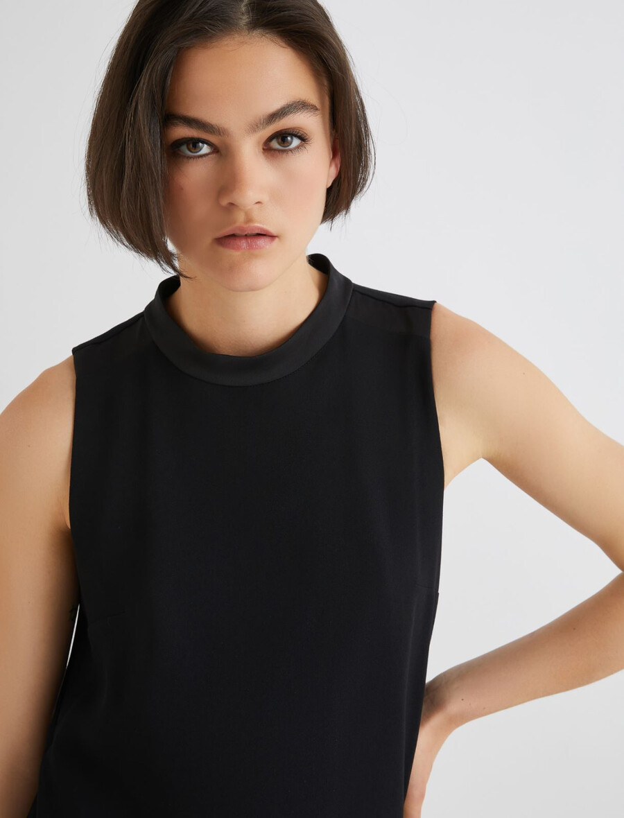 robe sans manches en crêpe satinée - noire