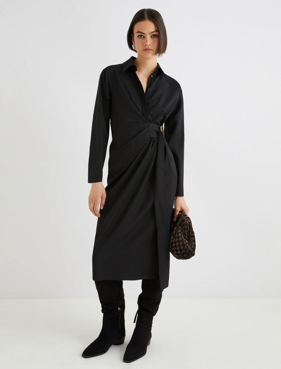 robe-chemise avec boucle latérale - noire