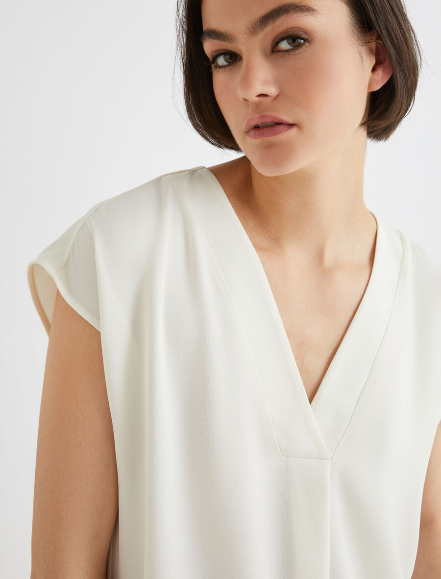 chemisier fluide en satin - blanc laine